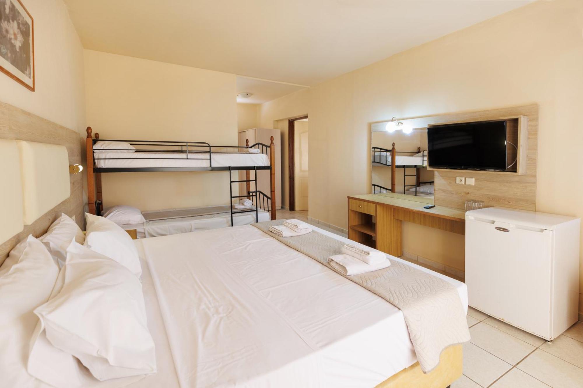 Aqua Sun Village Hersonissos  Eksteriør billede