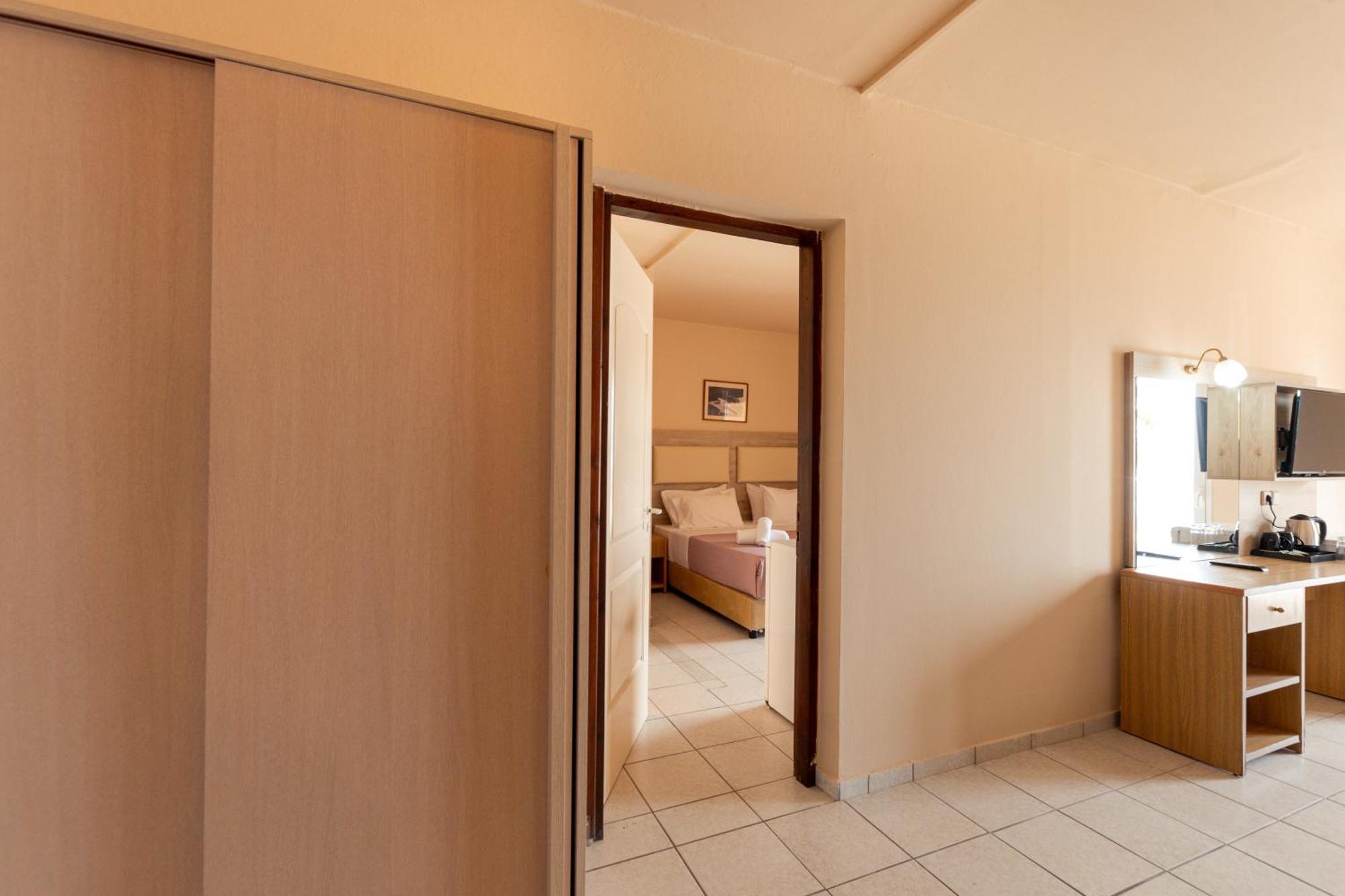 Aqua Sun Village Hersonissos  Eksteriør billede